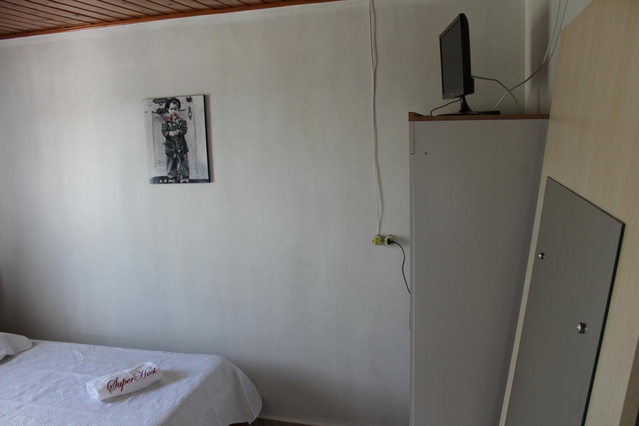 Edicula Fundos Homestay